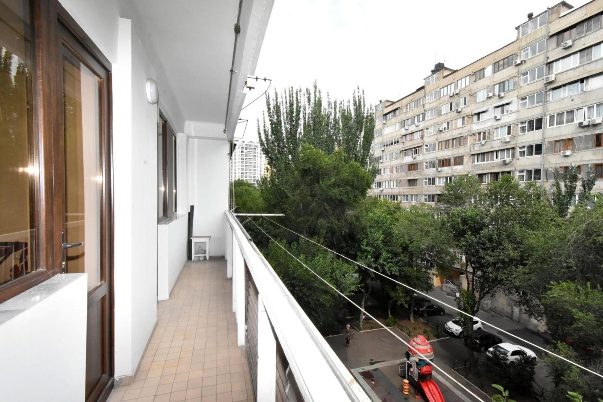 Apartment In The Center Of Jerevan Exteriör bild