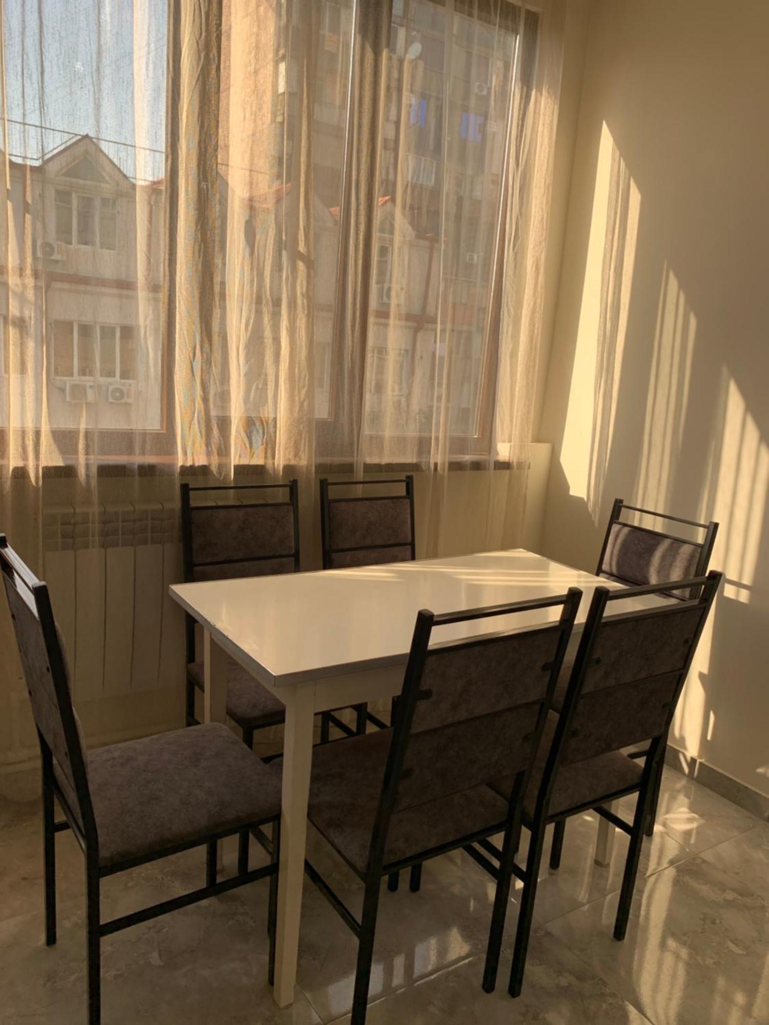 Apartment In The Center Of Jerevan Exteriör bild